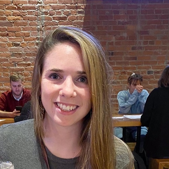 Meet your Posher, Rachel - Picture 1 of 1